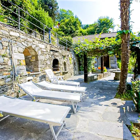 בית נופש Rustico La Vigna *